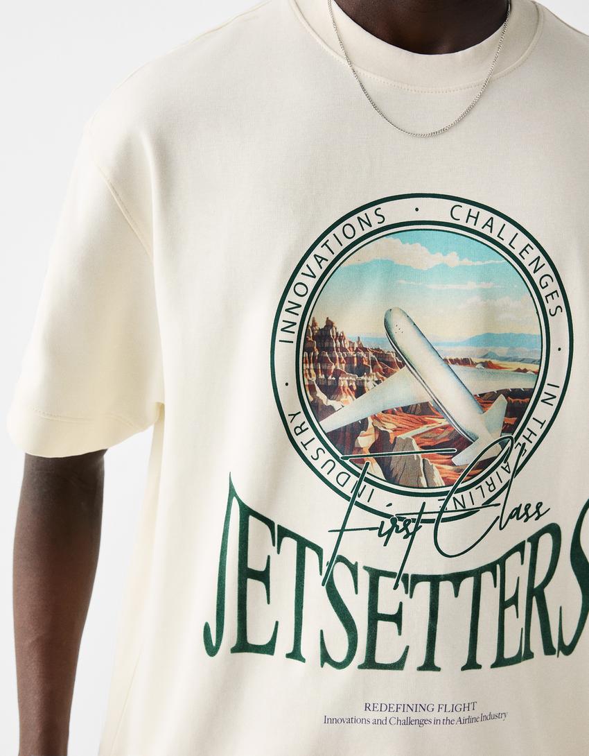 تيشرت بقصّة مربعة وأكمام قصيرة وطبعة-أبيض مطفي-5