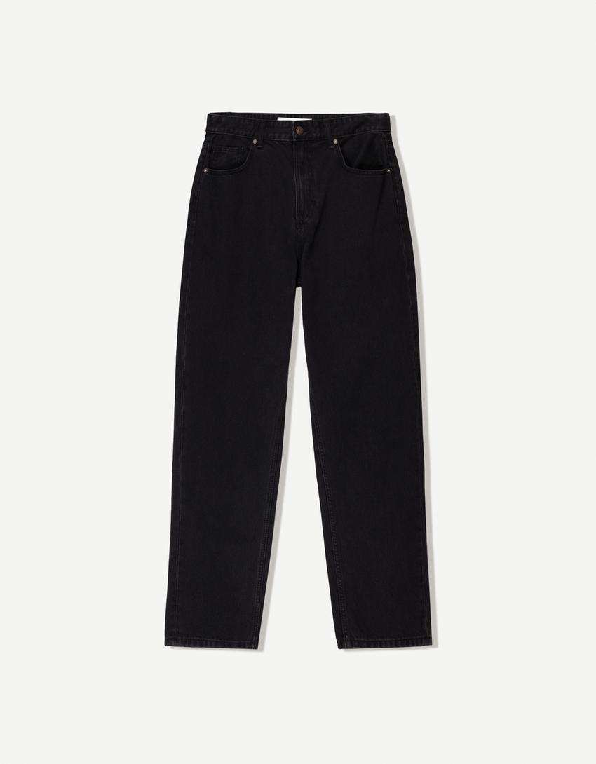 Loose-fit jeans