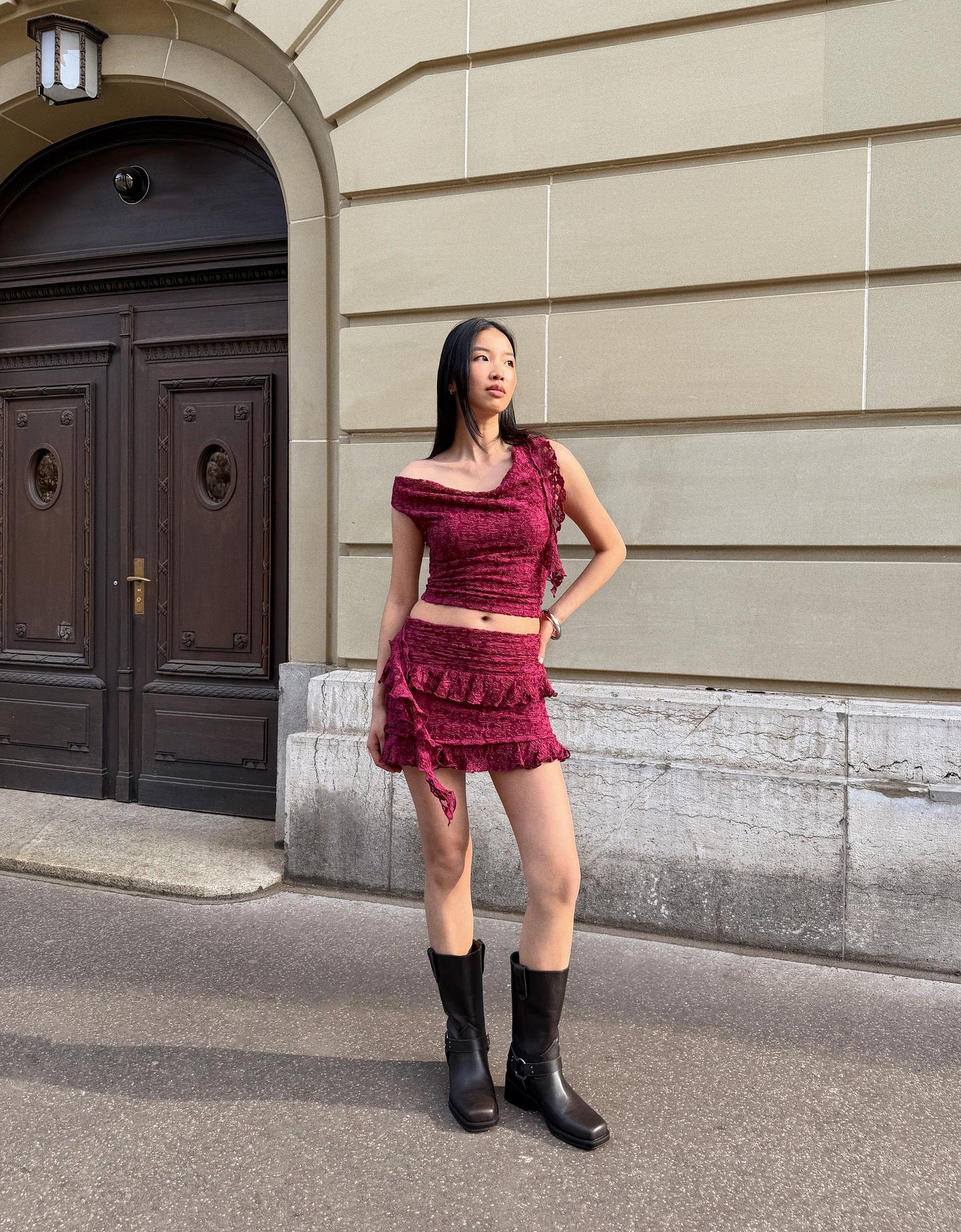 Bershka koronkowa spódnica mini z falbaną rubinowy