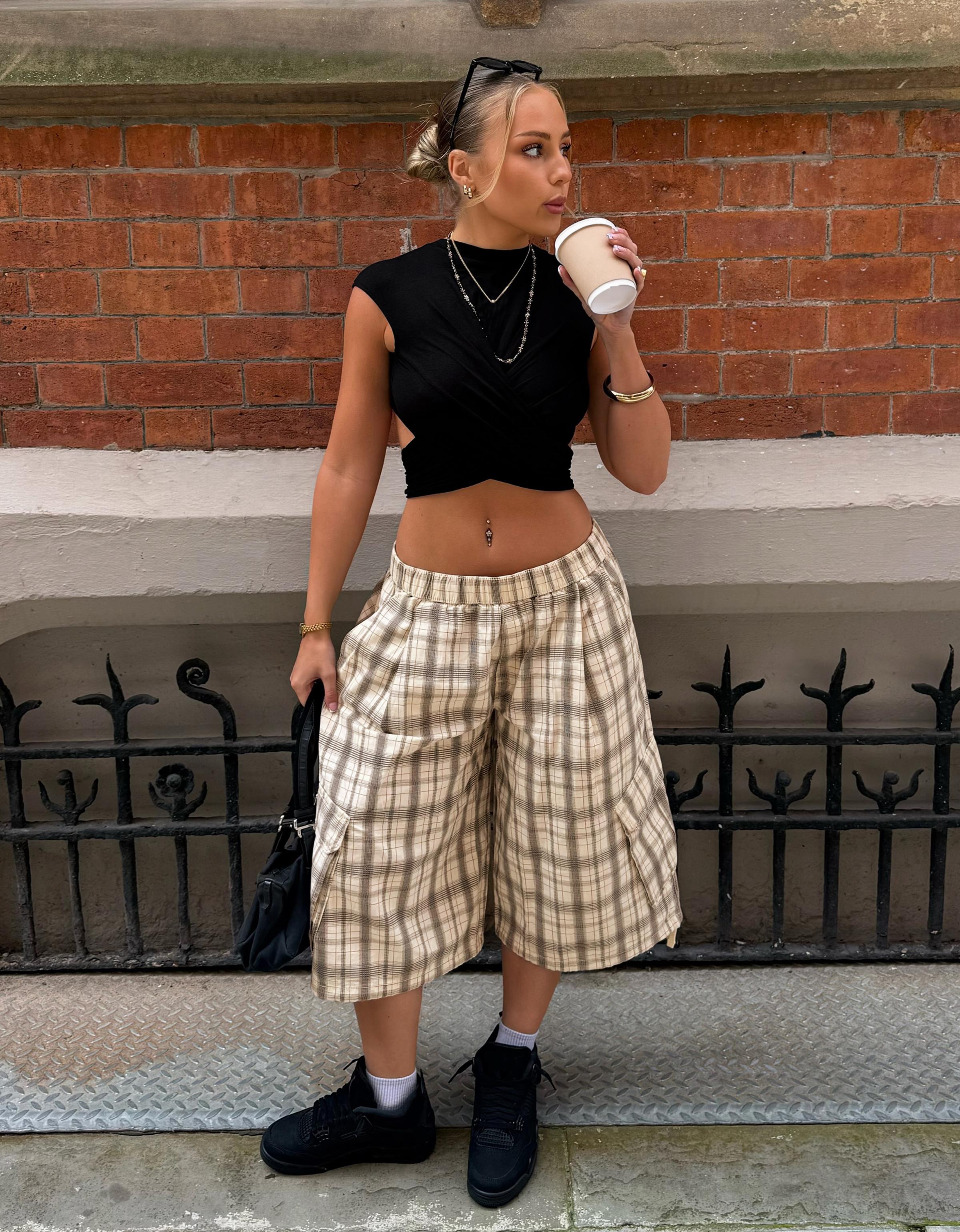 Bershka Bermuda Cargo Cintura Elástica Mujer Arena