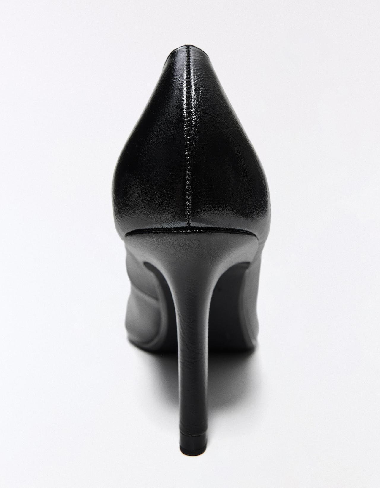 High-heel shoes — BLACK