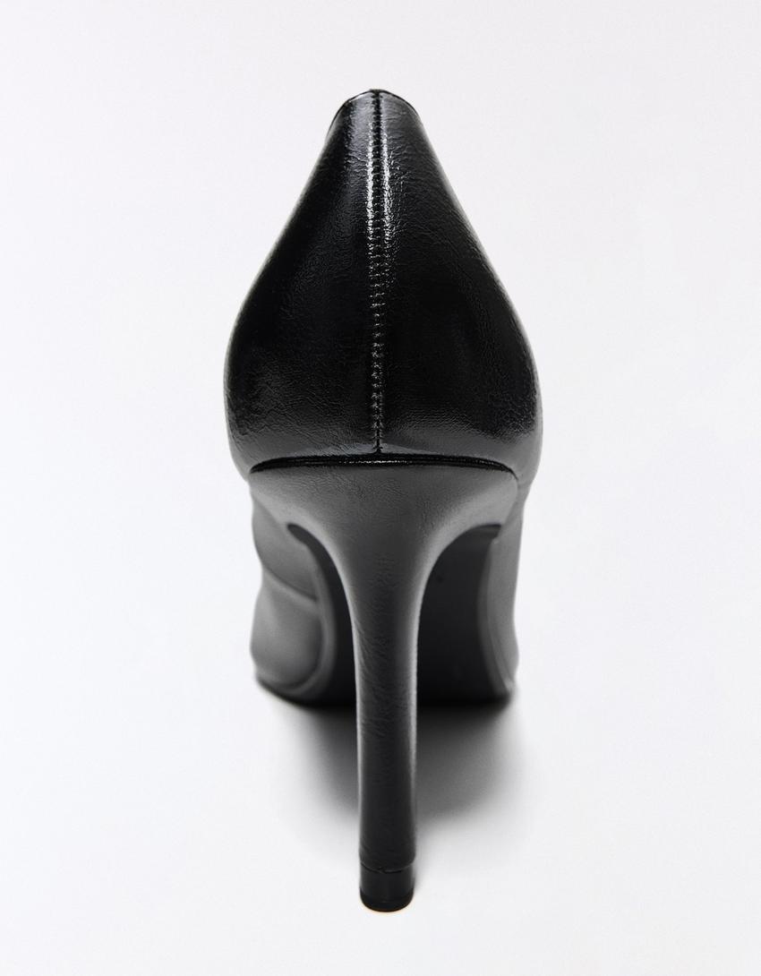 SCARPE CON TACCO ALTO-Nero
