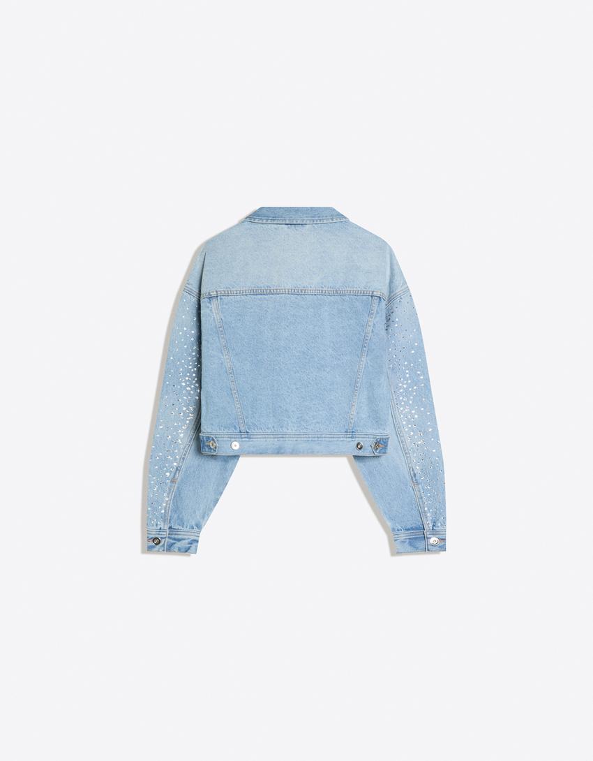 Glänzende, verkürzte Jeansjacke-Ausgewaschenes Blau