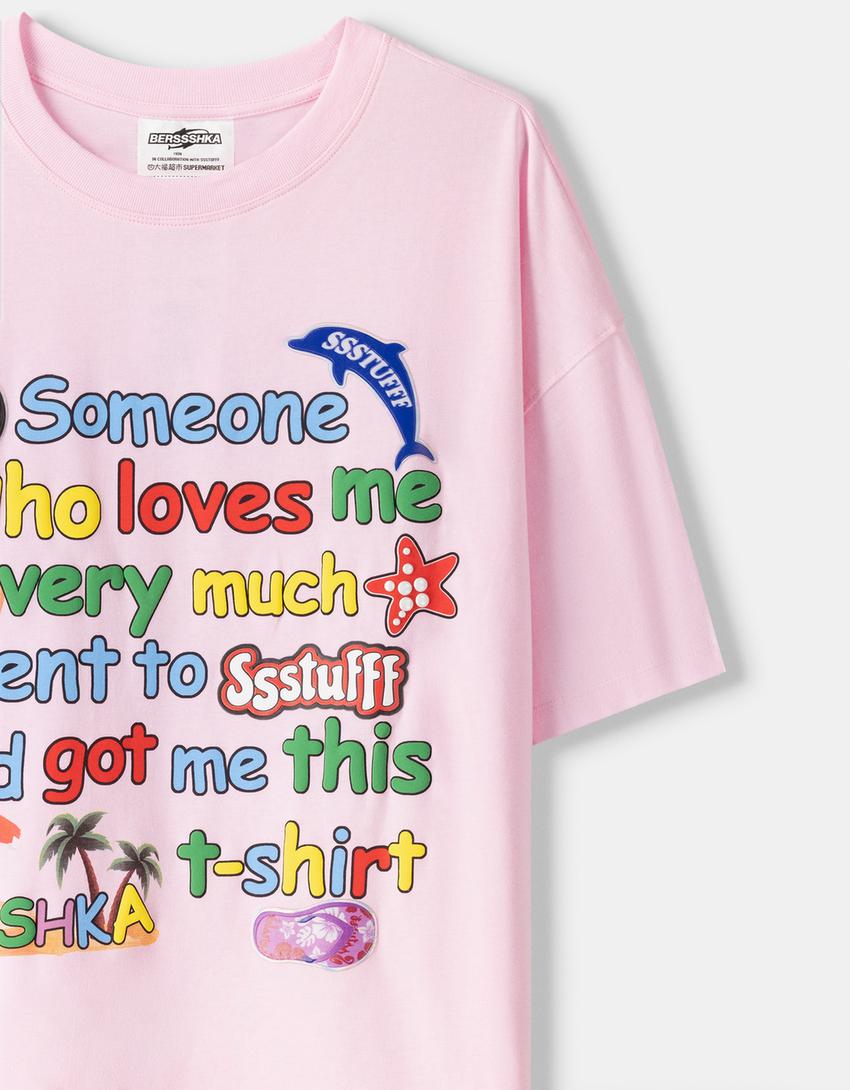 T-shirt SSSTUFFF x BERSHKA manches courtes imprimé-Rose-4