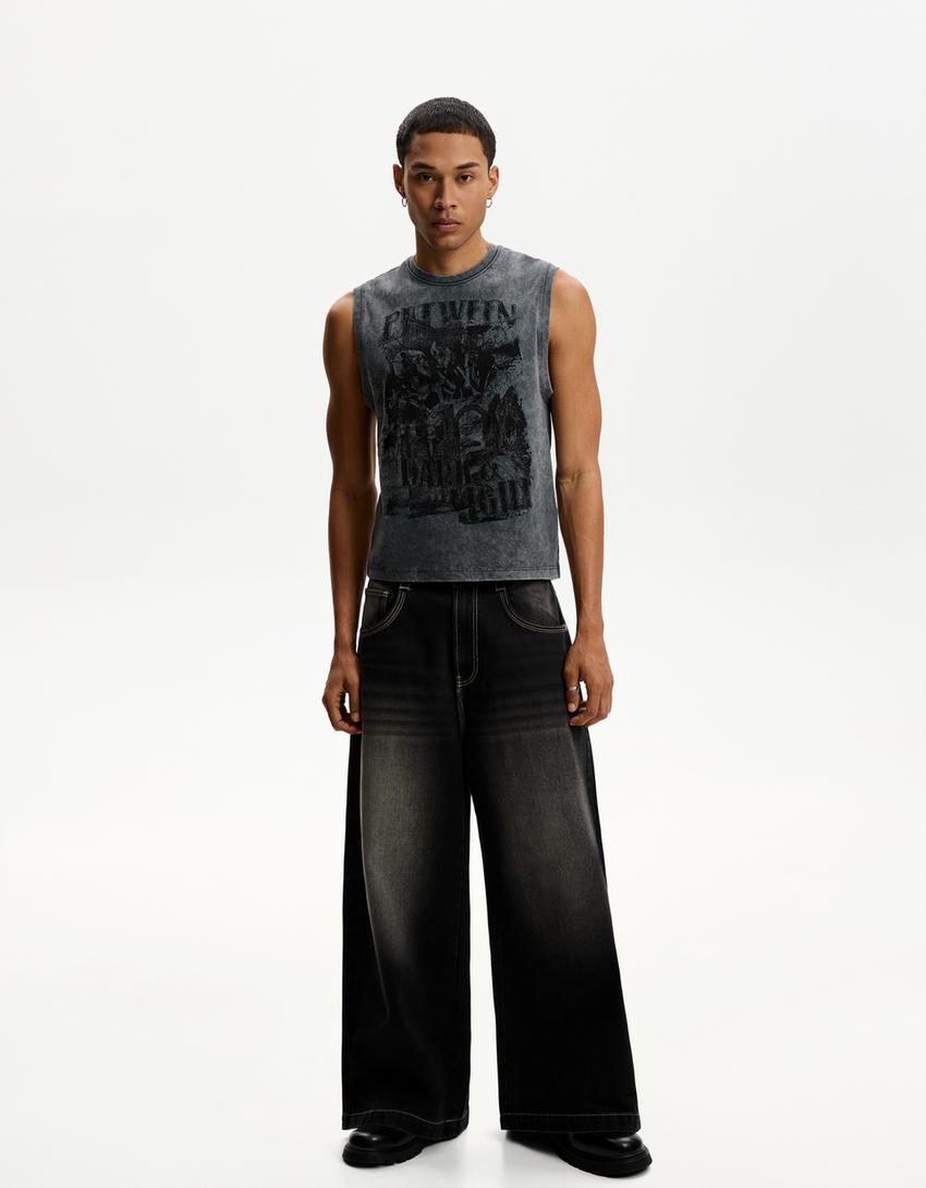 Printed sleeveless T-shirt
