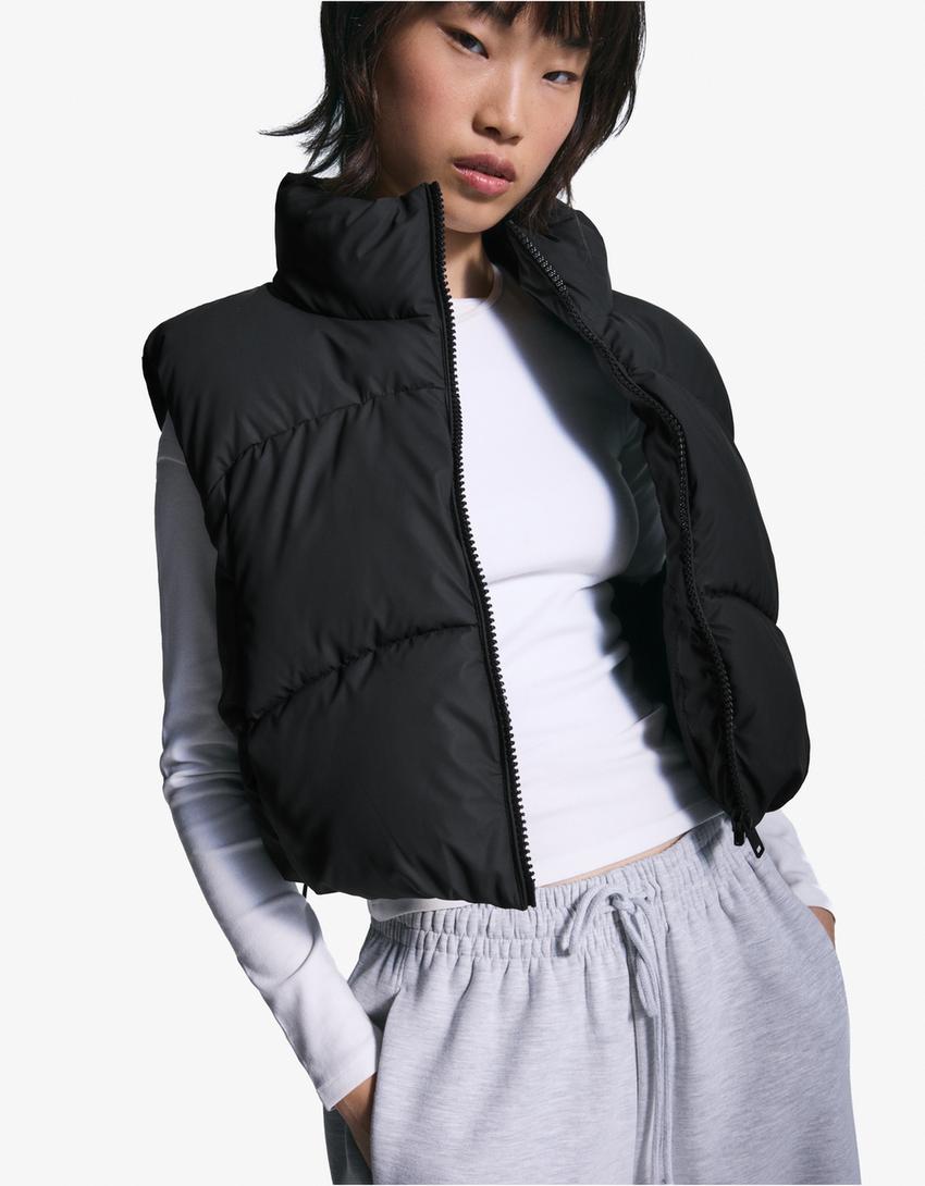 Lühem tepitud vest-Must-3