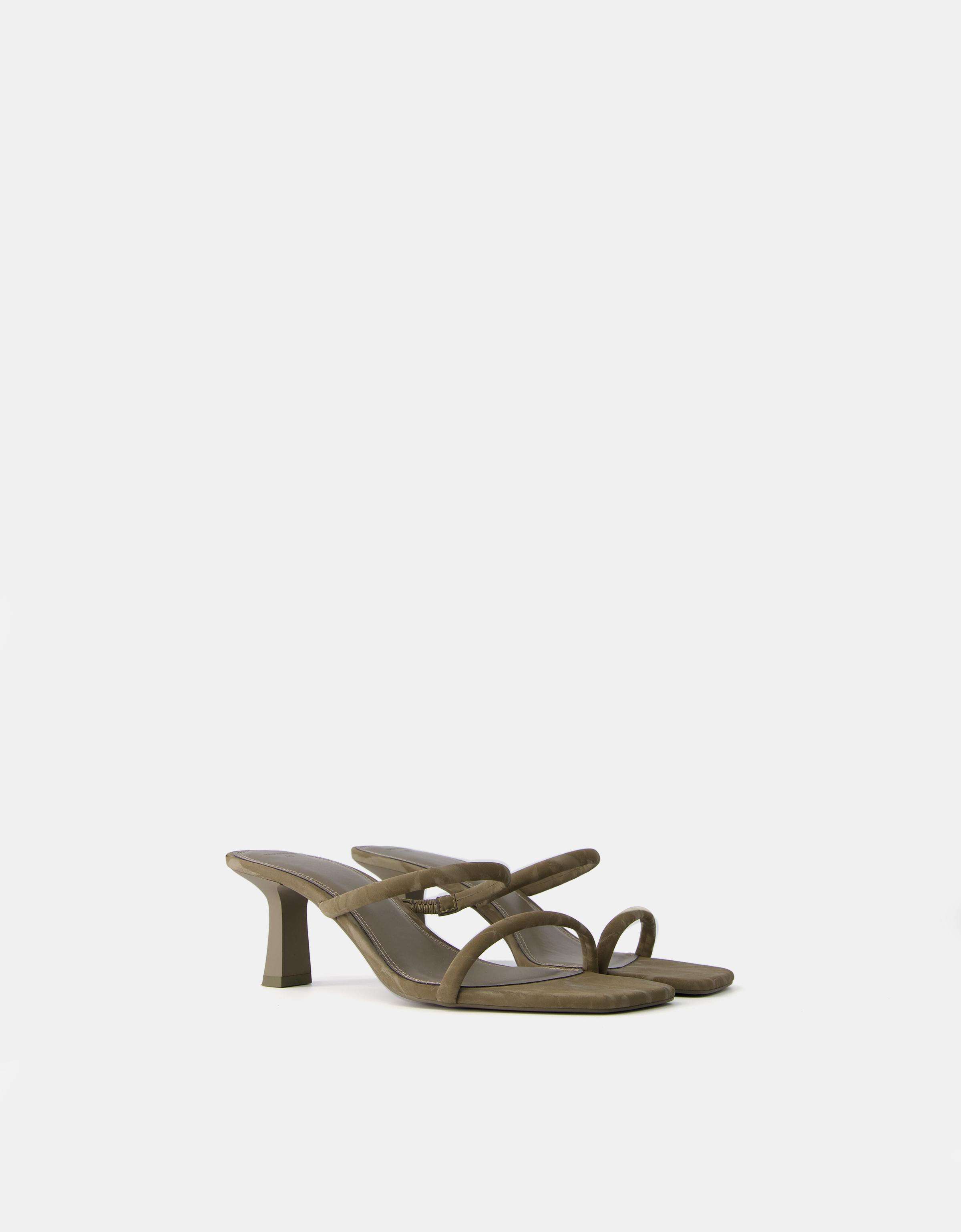 Bershka Absatzsandalen Mit Kitten-Heels Und Doppelten Riemchen Damen 35 Khaki