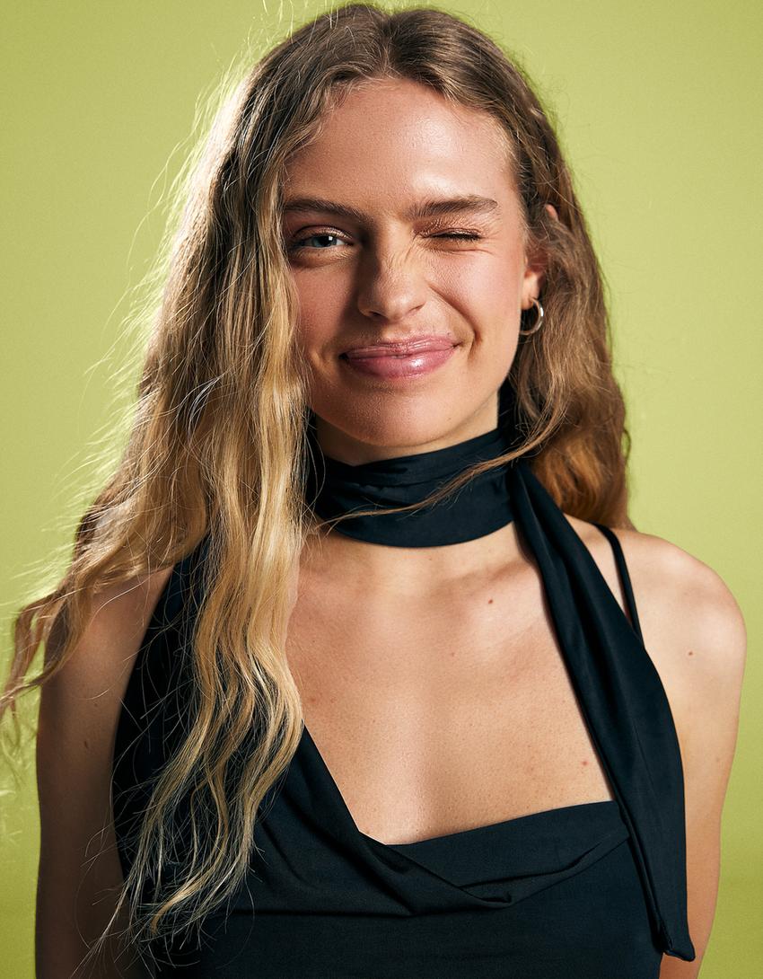 Asymmetric scarf top-Black