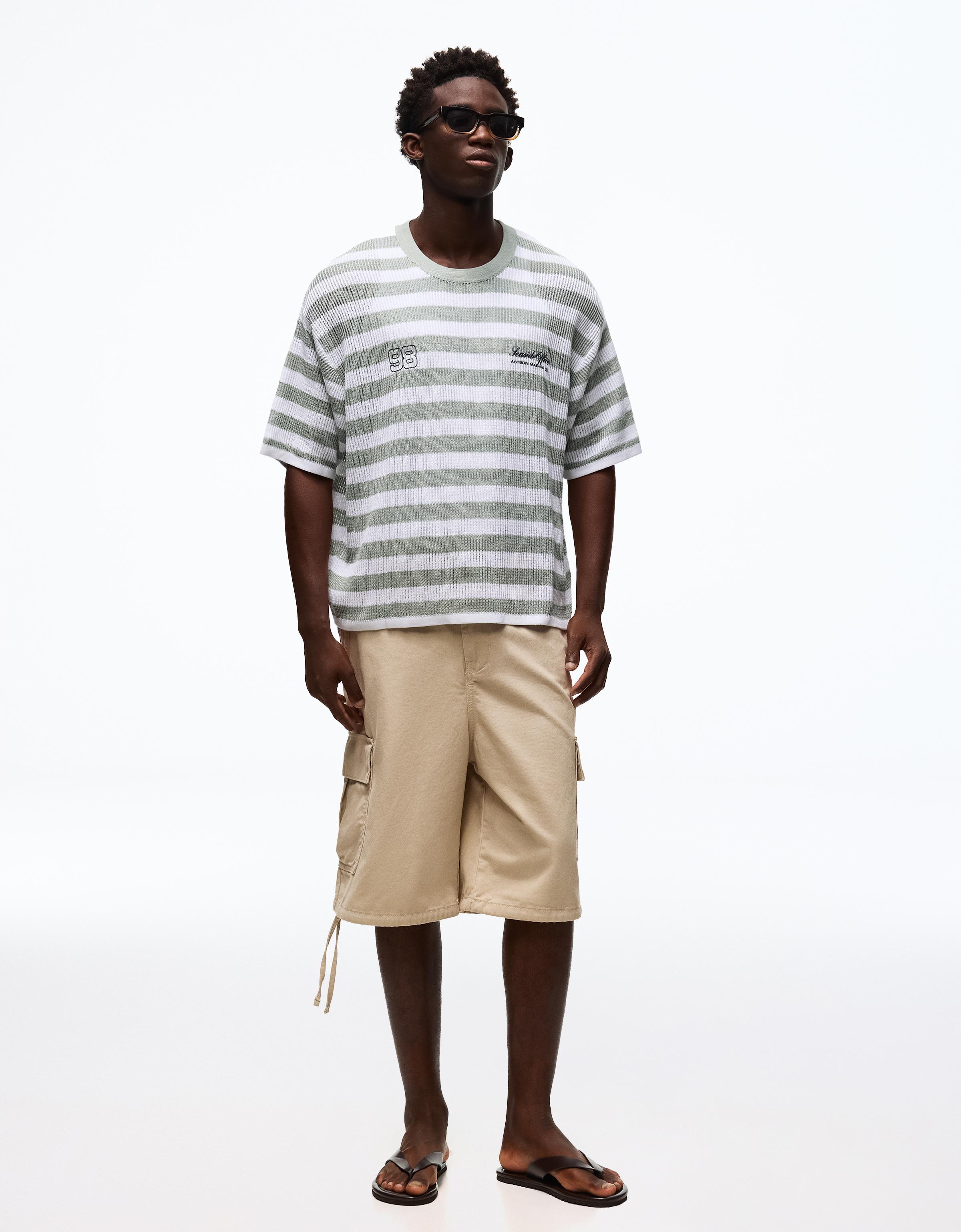 Wide-leg cargo Bermuda shorts — Sand