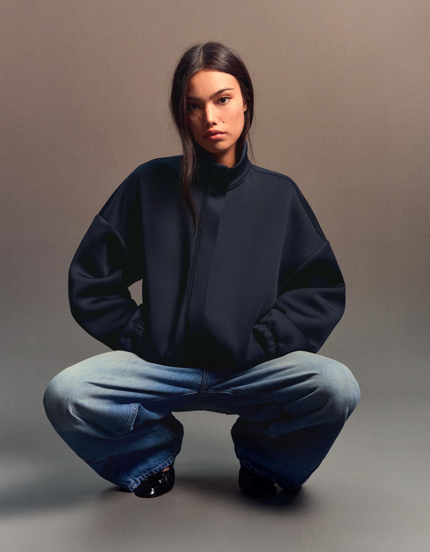 Bershka kurtka oversize z efektem neoprenu granatowy