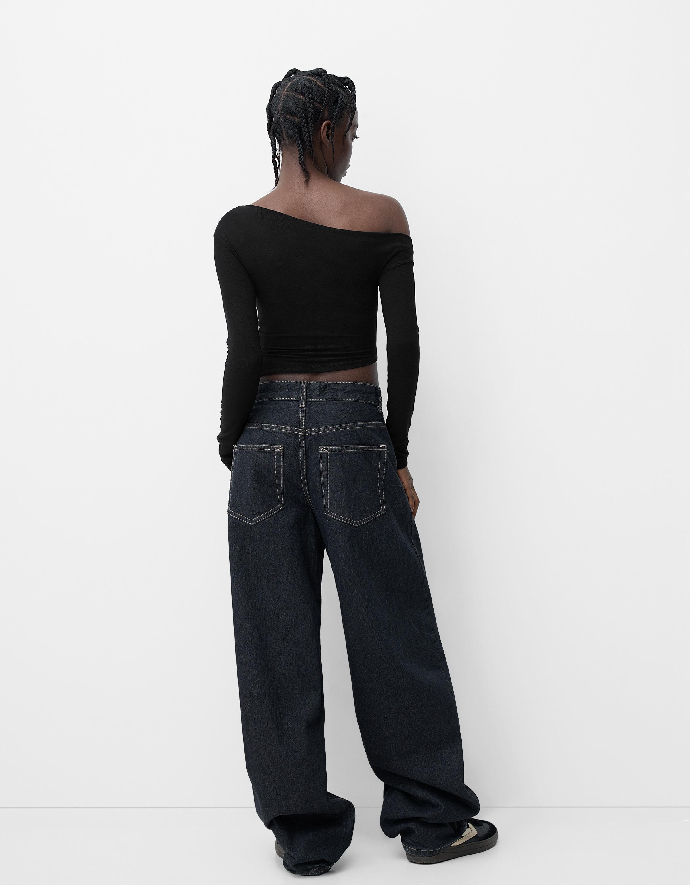 Long sleeve asymmetric T-shirt - T-shirts - BSK Teen | Bershka Long sleeve asymmetric T-shirt - T-shirts - BSK Teen | Bershka