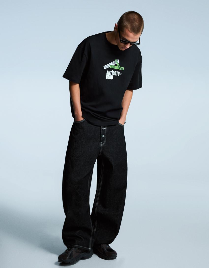 T-shirt Bershka Music DICE manga curta estampado-Preto