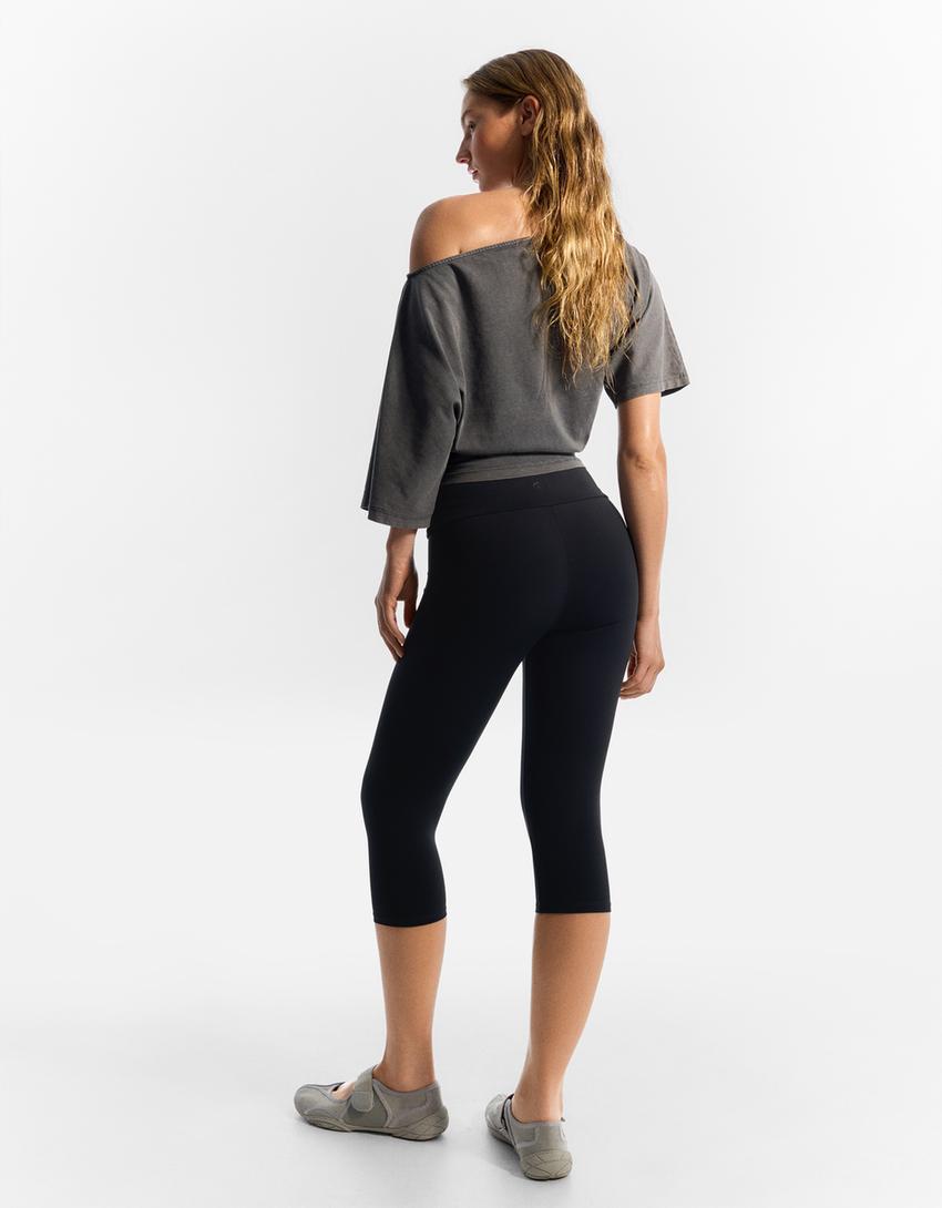 Technical knit capris-Black