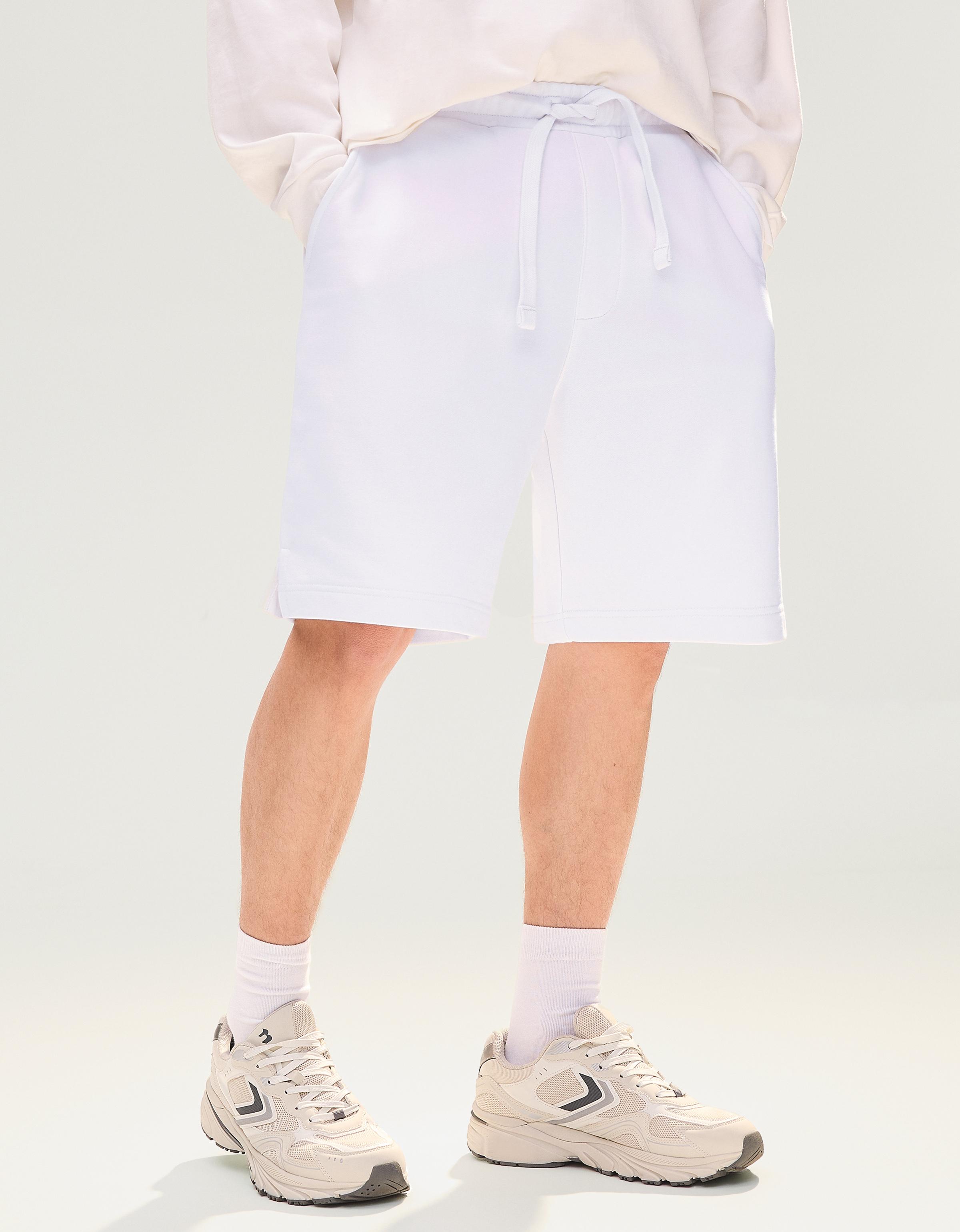 Plush Bermuda shorts — White