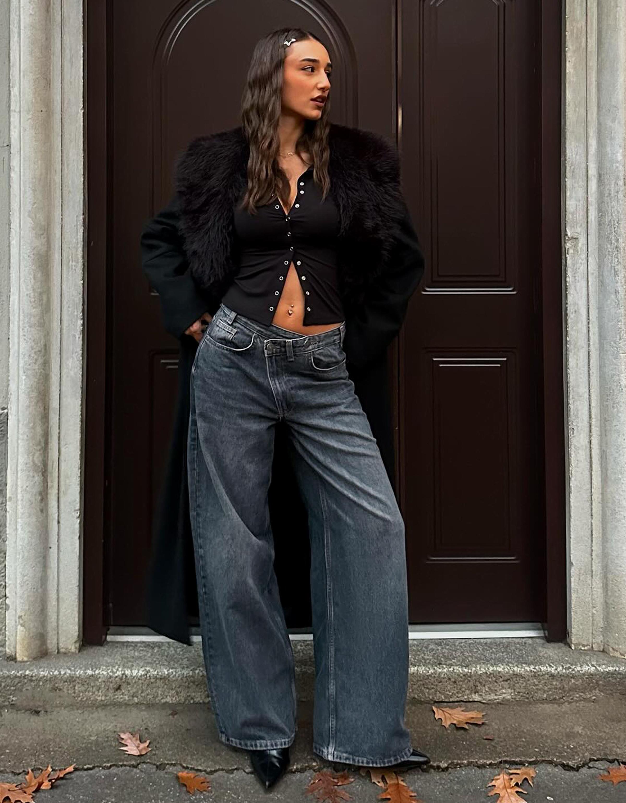Wide leg jeans with crossover waist — Blue