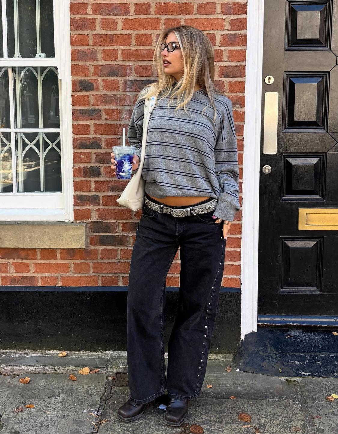Baggy jeans with stars and studs