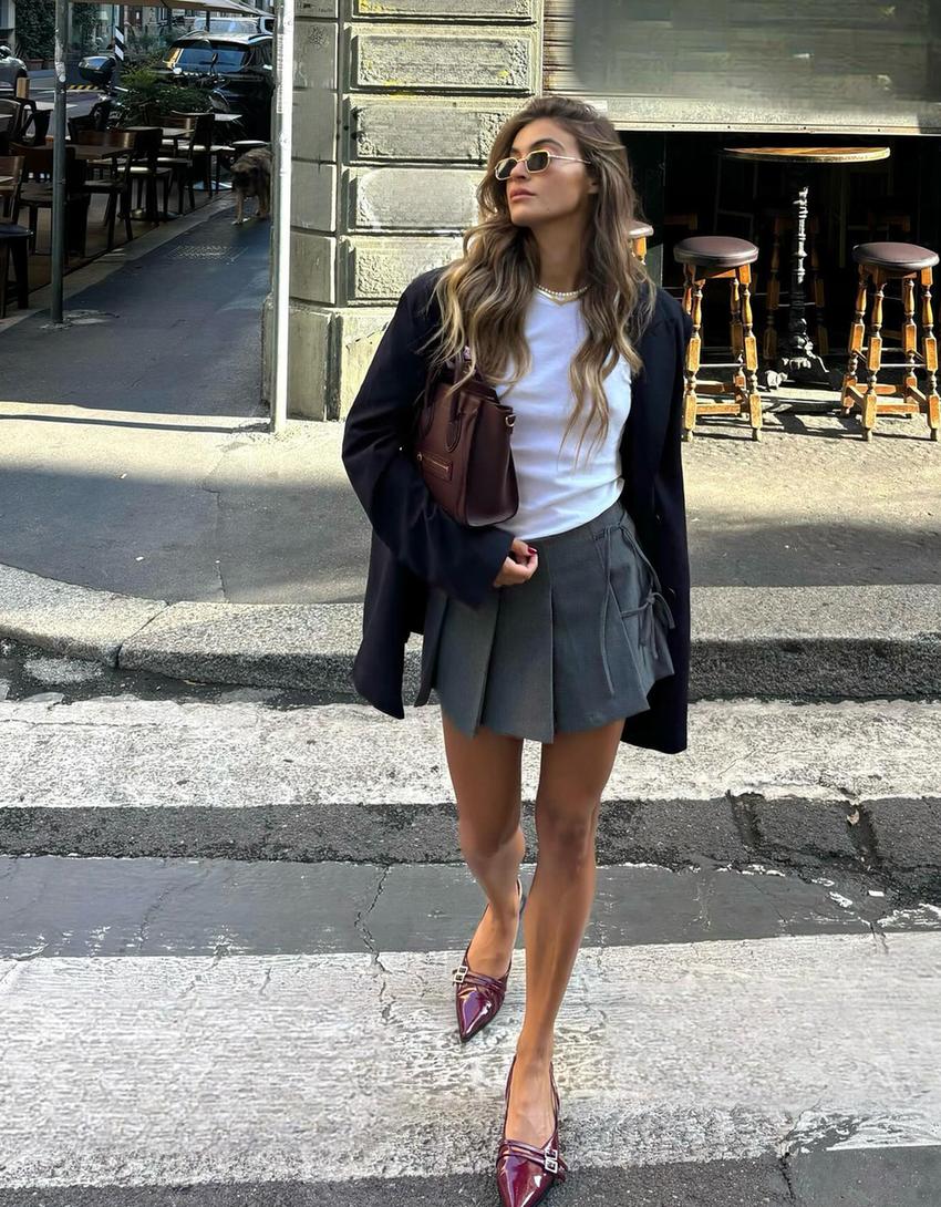 Rok mini lipit kotak dengan detail pita - Wanita | Bershka