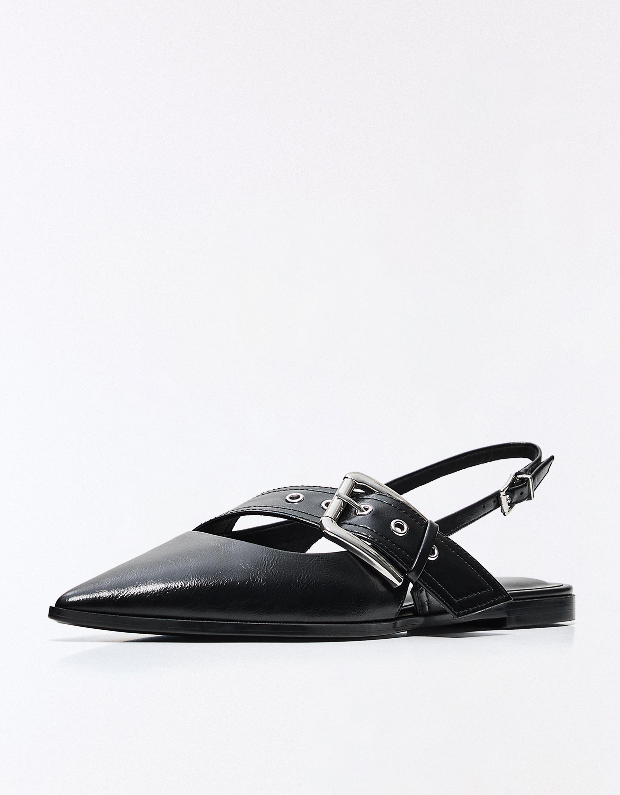 Slingback ballet flats with buckle — BLACK