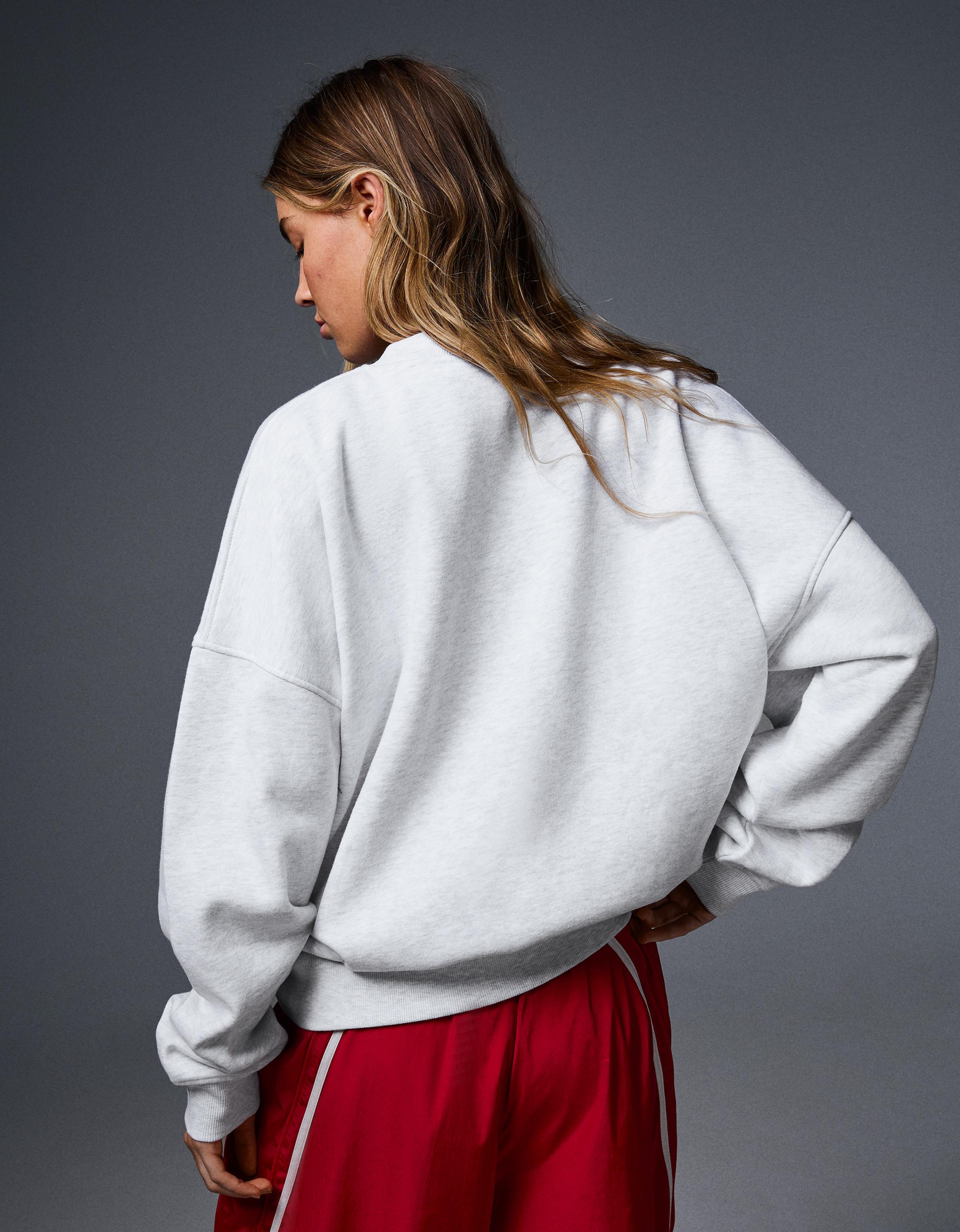 Round neck sweatshirt — Grey