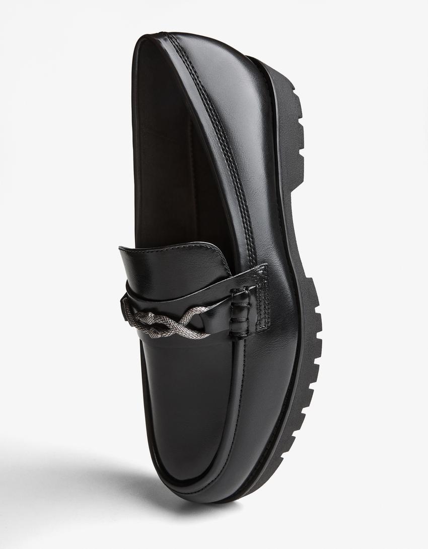 Loafer mit Riegeldetail-Schwarz