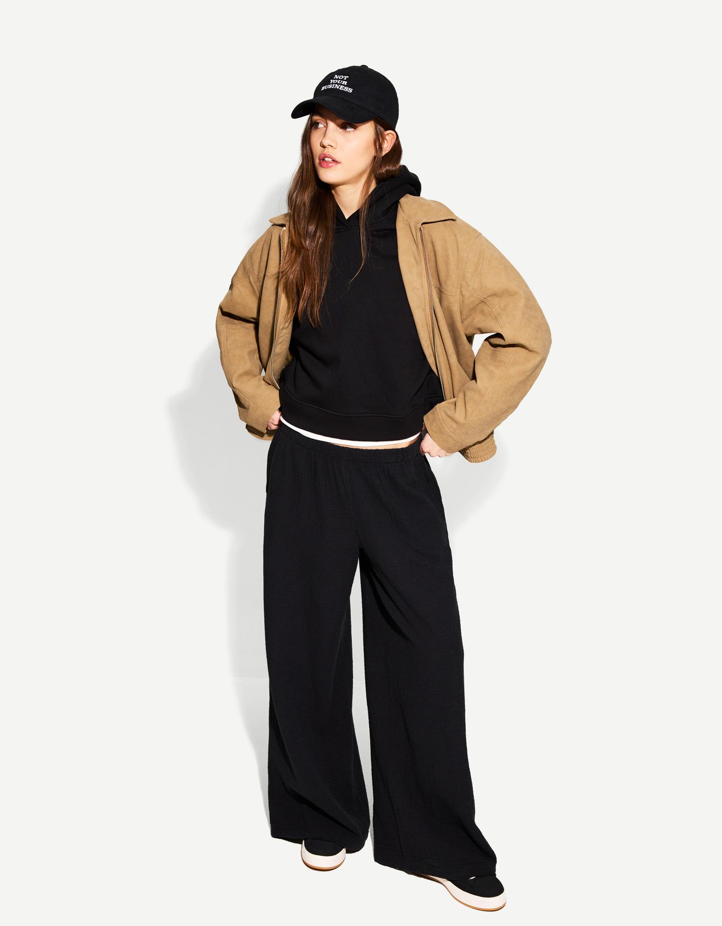 Bershka Rustikale Wide-Leg-Hose Damen S Schwarz günstig online kaufen