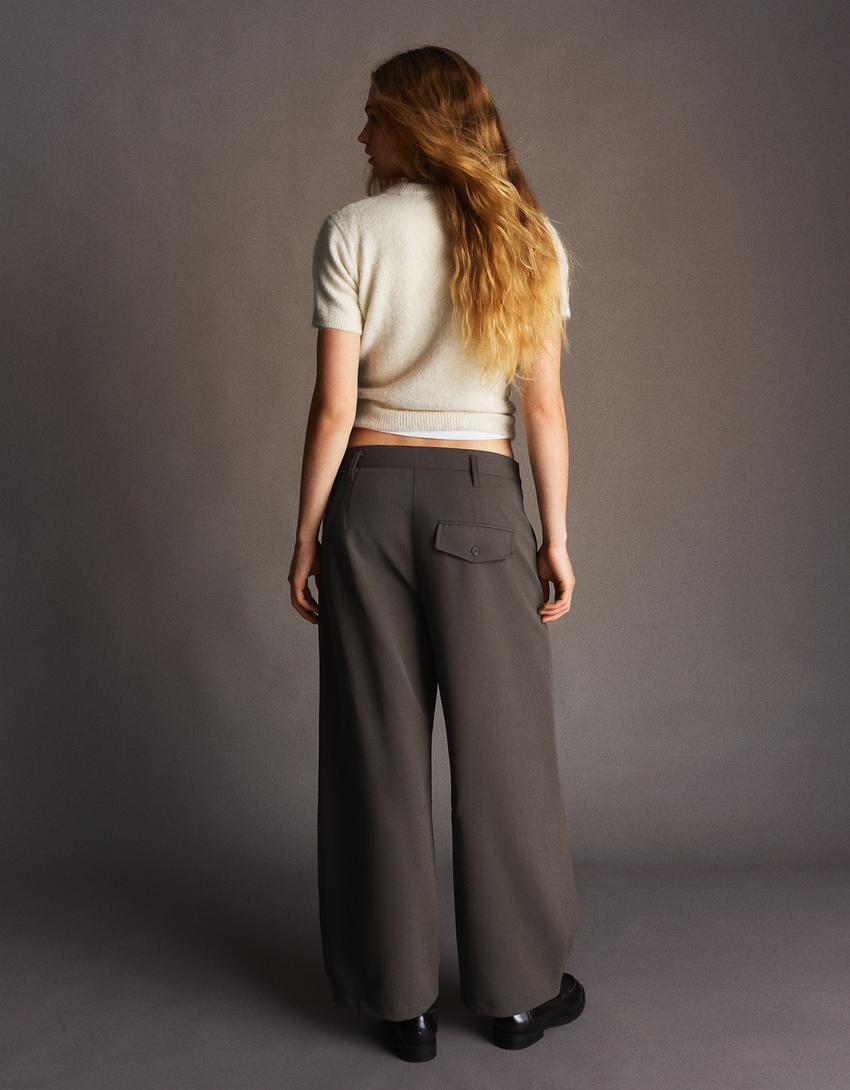 Barrel trousers with pleats-Sand