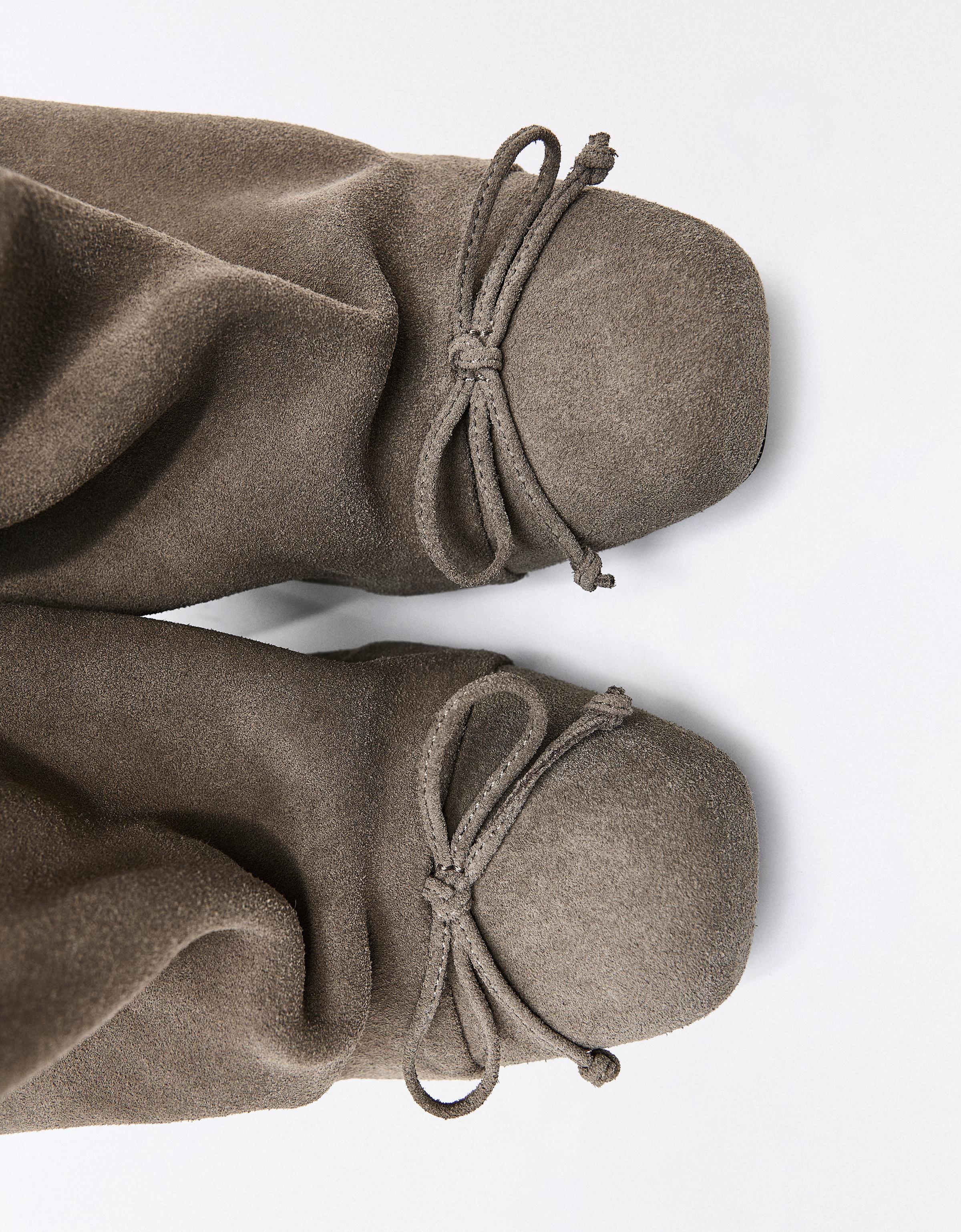Leather flat ankle boots with wide shaft and studs — TAUPE