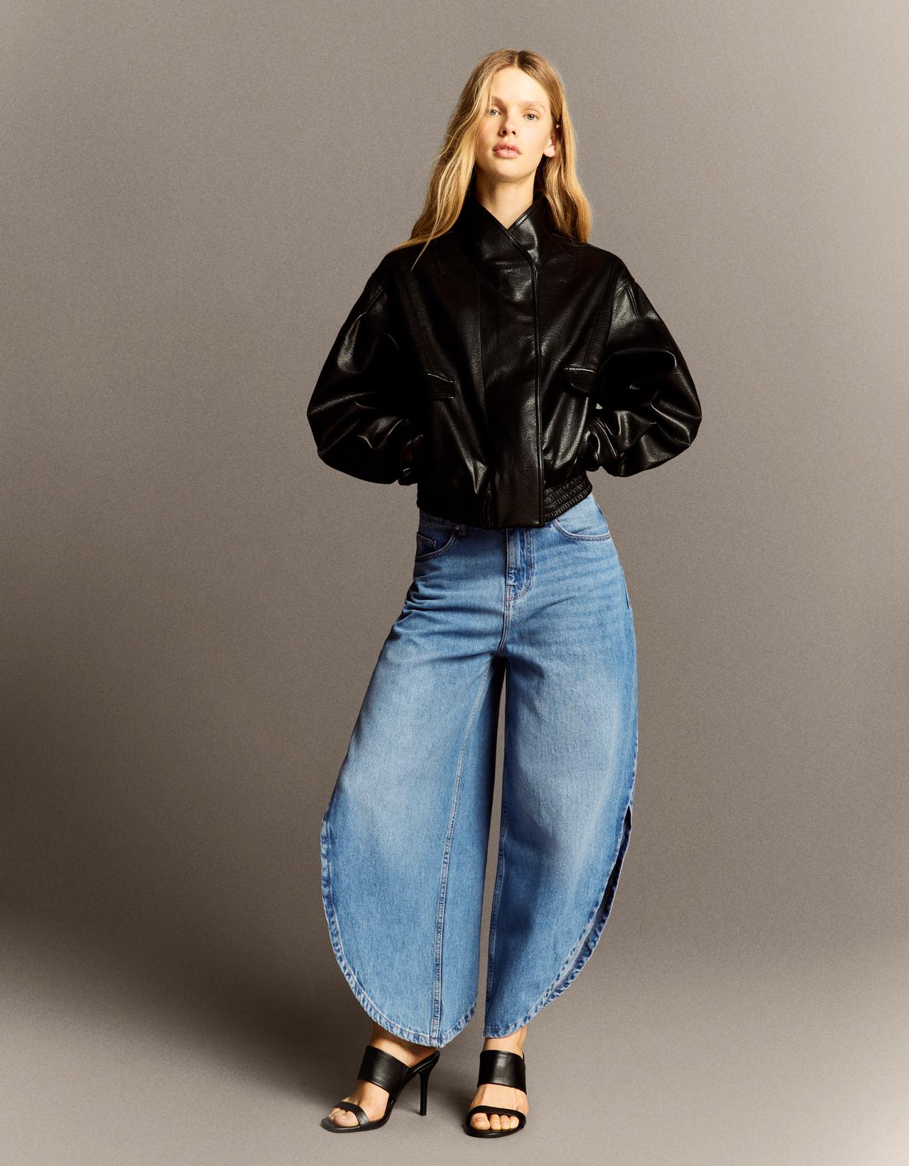 Wide-leg jeans with side split — Light blue