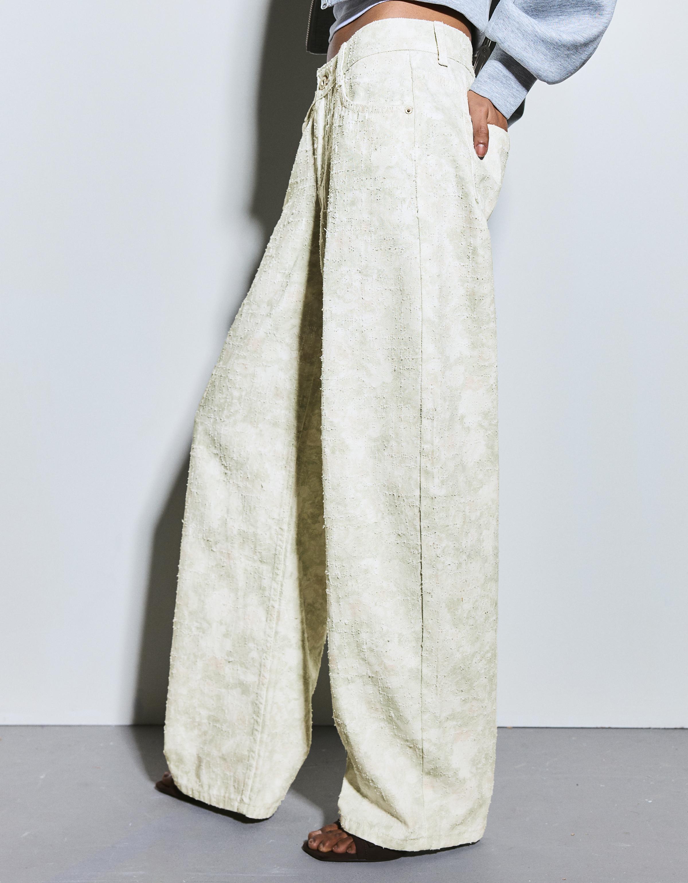 Low-rise printed baggy barrel jeans