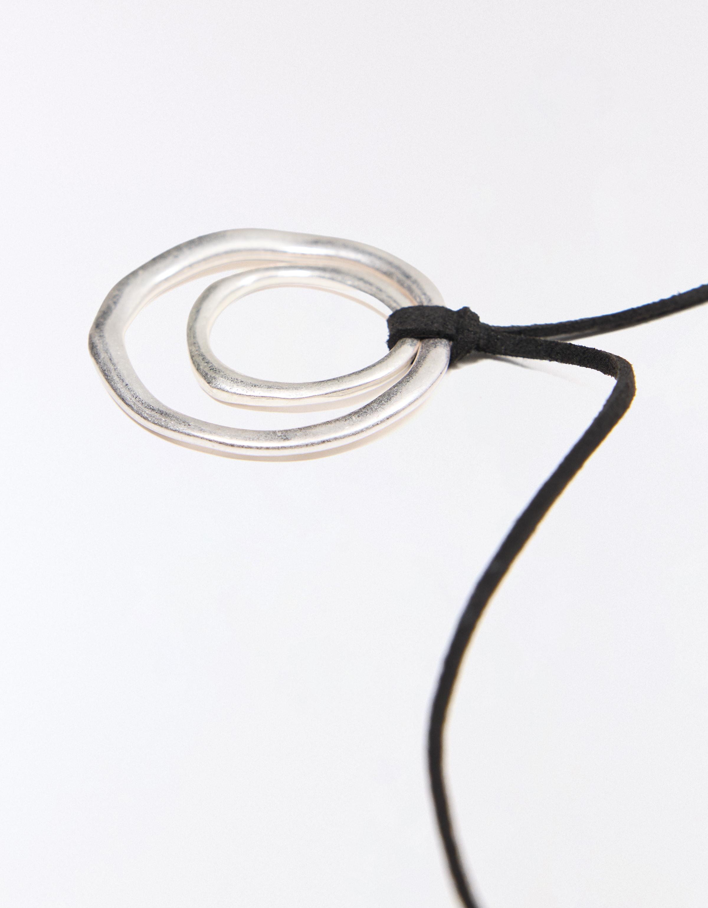 Double circle pendant cord necklace — Silver