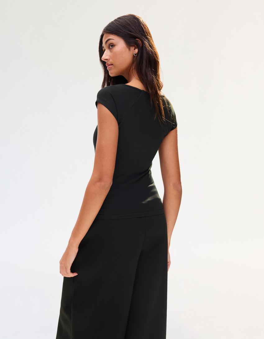 Short sleeve ruched T-shirt-Black