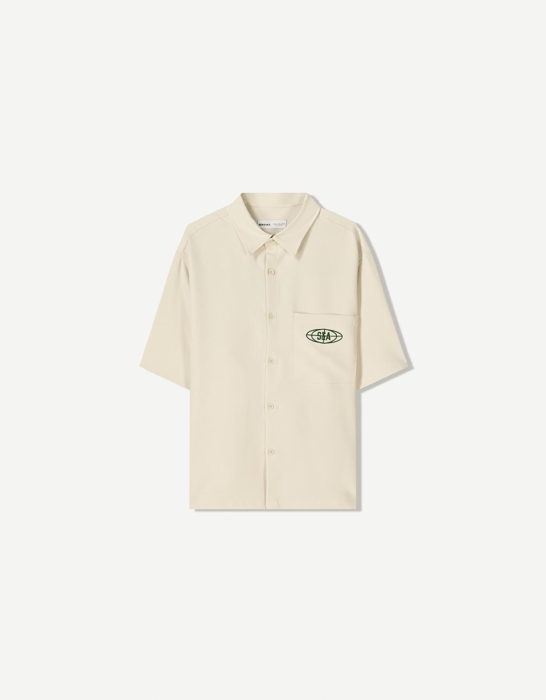 Tailored boxy fit shirt with embroidery