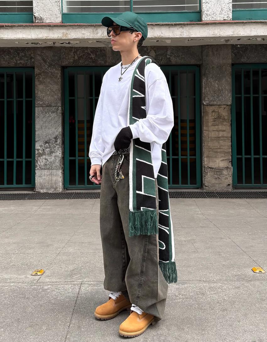 Sports scarf with print-Green