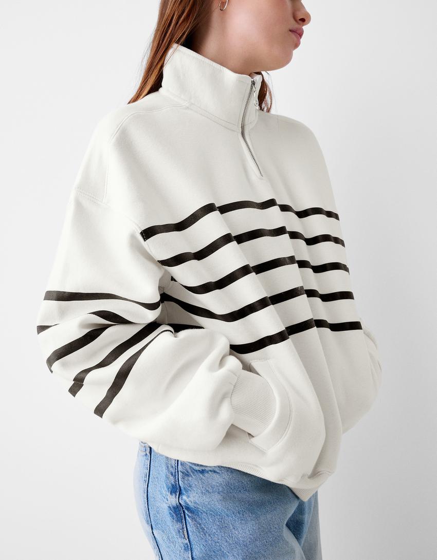 سويت شيرت بطبعة وسحاب-أبيض / أسود-5