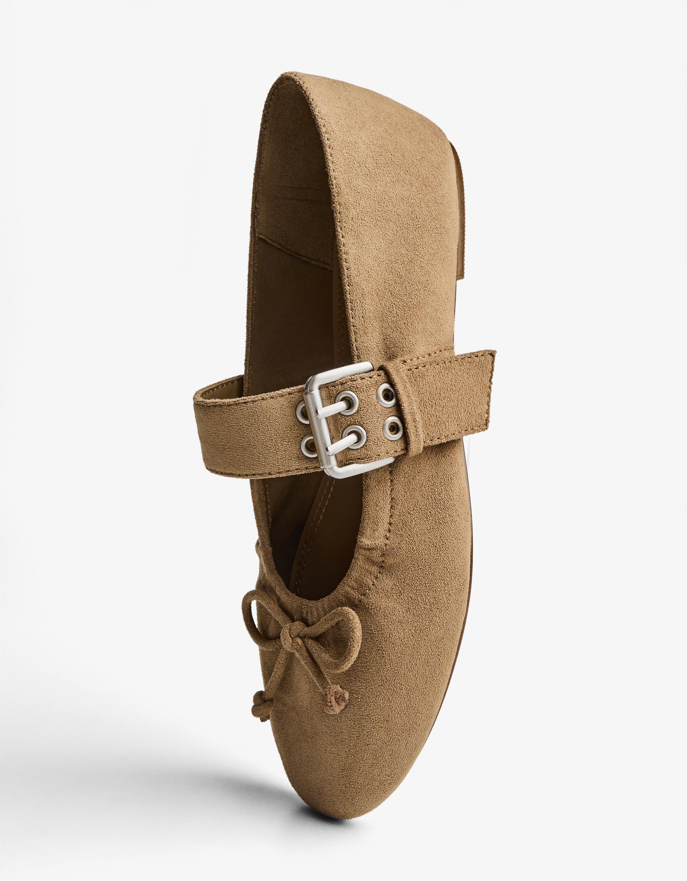 BUCKLED BALLERINAS — Tan