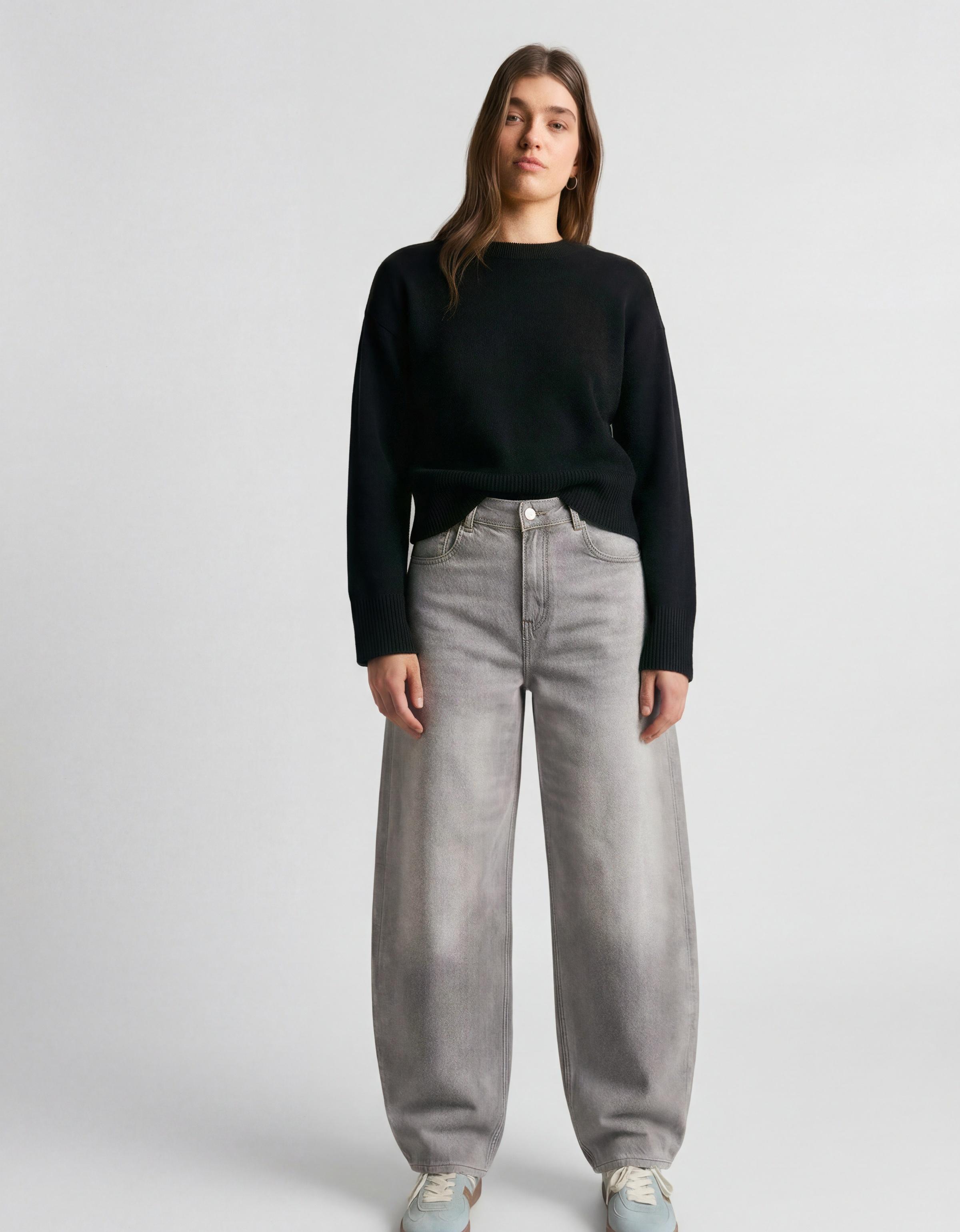High-waist barrel-leg jeans