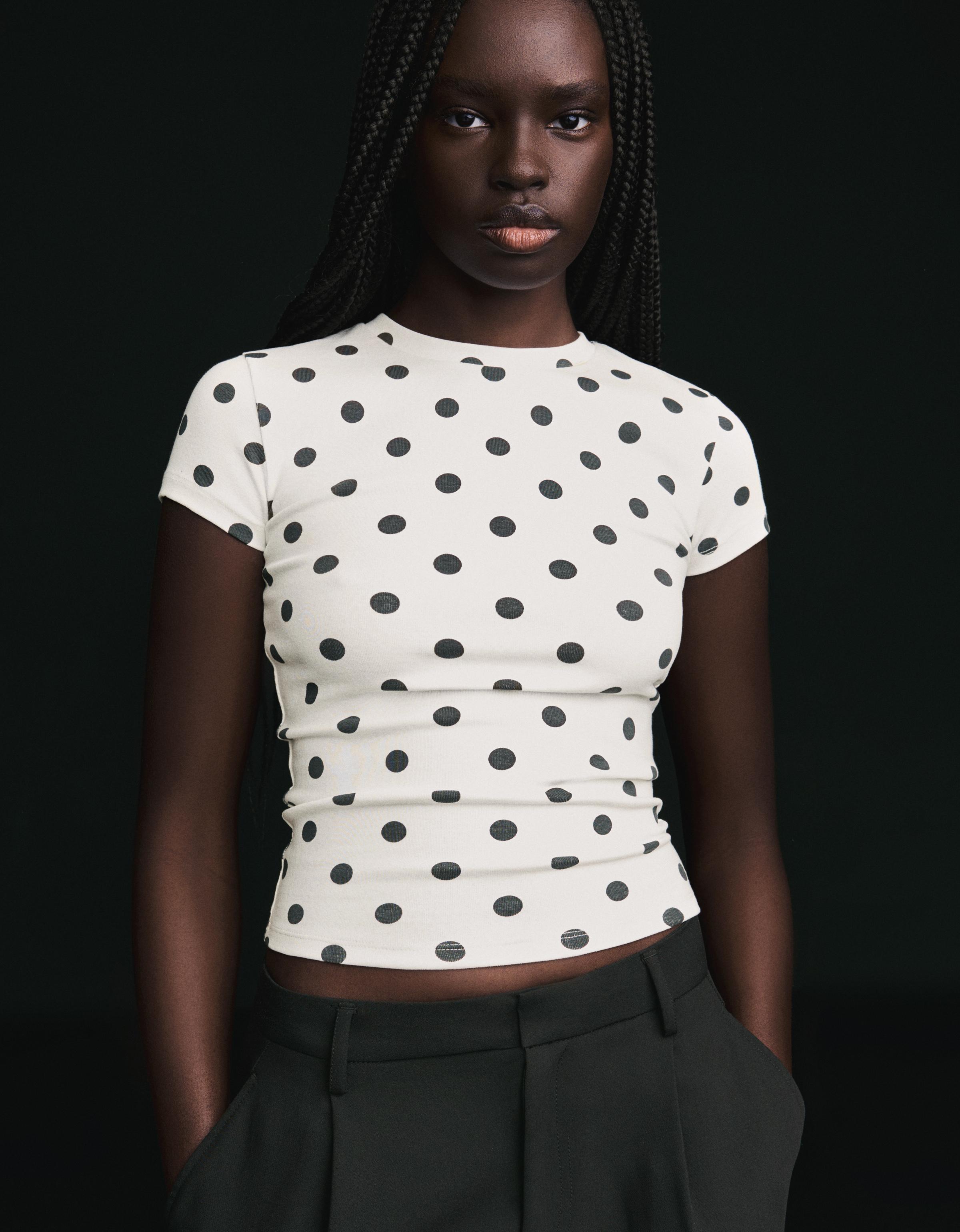 Bershka T-Shirt Rundausschnitt Damen M Weiss