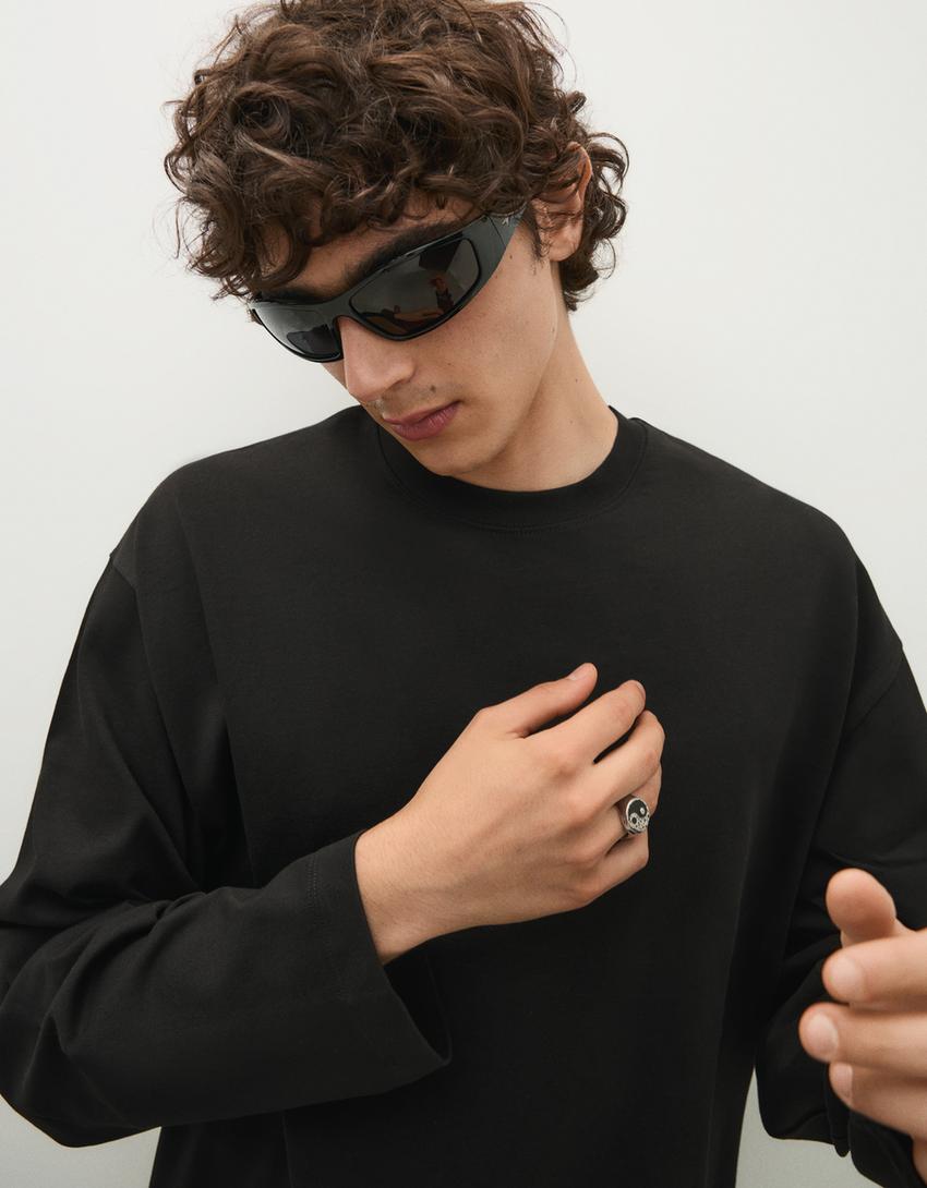 Camiseta manga larga boxy-Negro