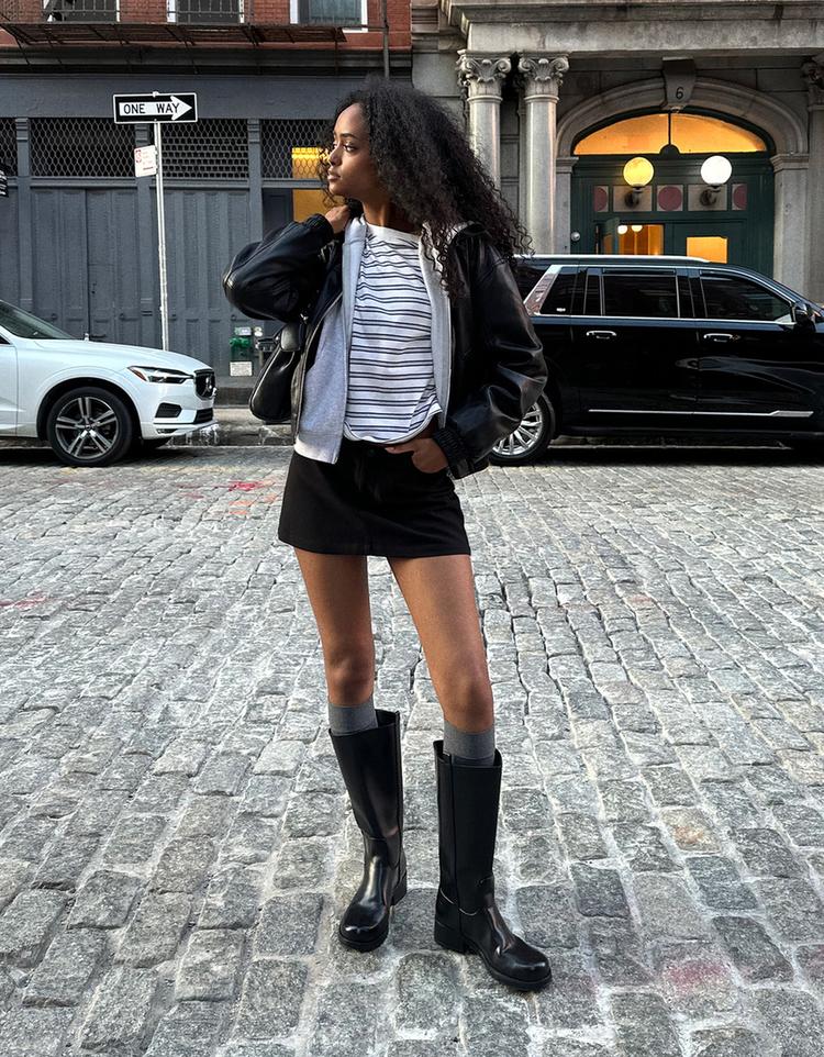 Flat knee-high boots