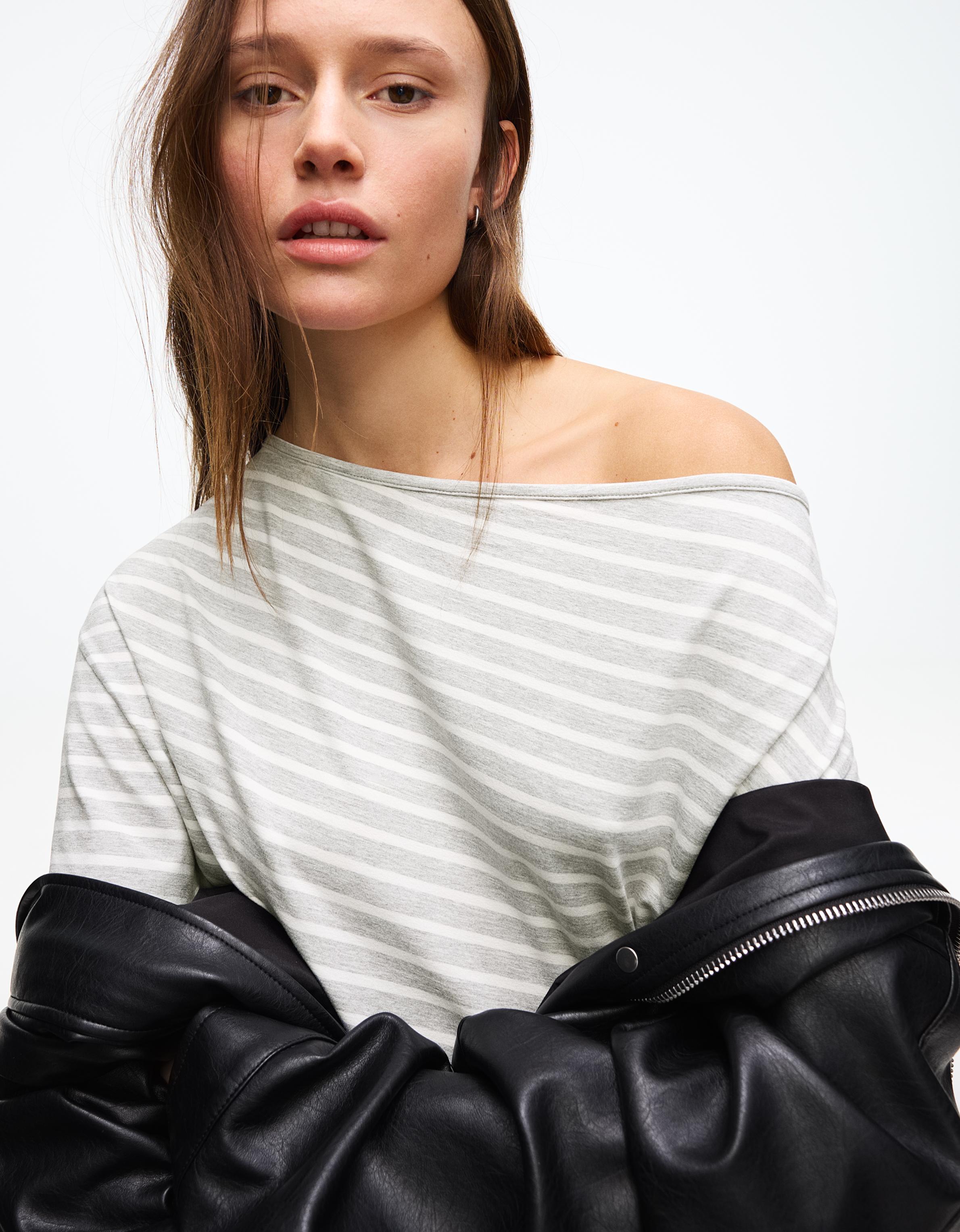 Asimetrik kısa kollu tişört - Görsel 88