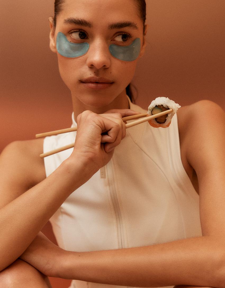 Technical zip-up gilet-Oats