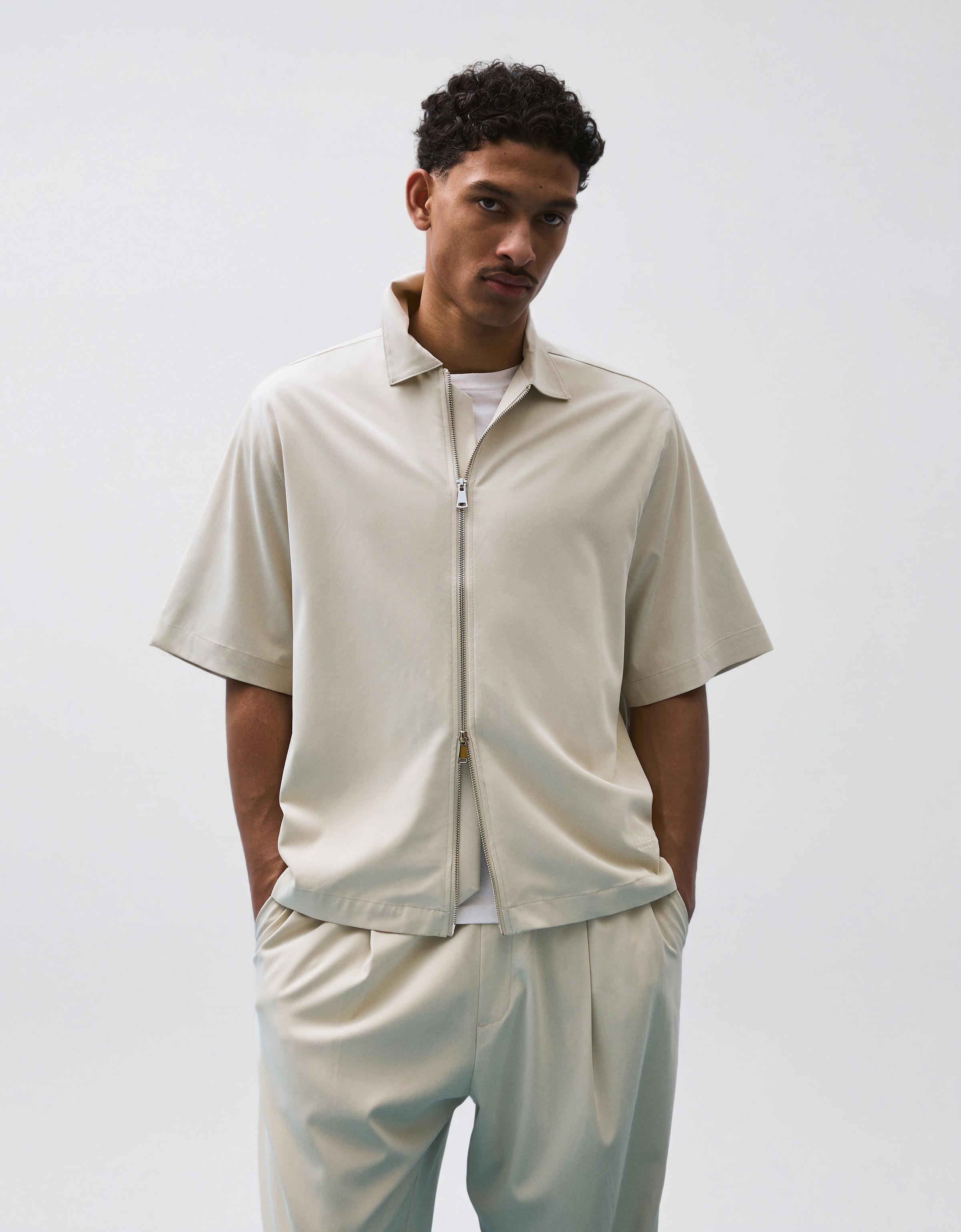 Kısa kollu boxy fit dökümlü gömlek - Görsel 86