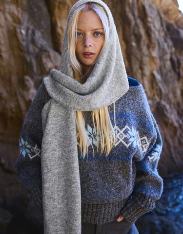 Екі жас жігіттің гей порносы Орыс тілінде қара нәсілділермен алғаш рет жыныстық қатынасқа түсу