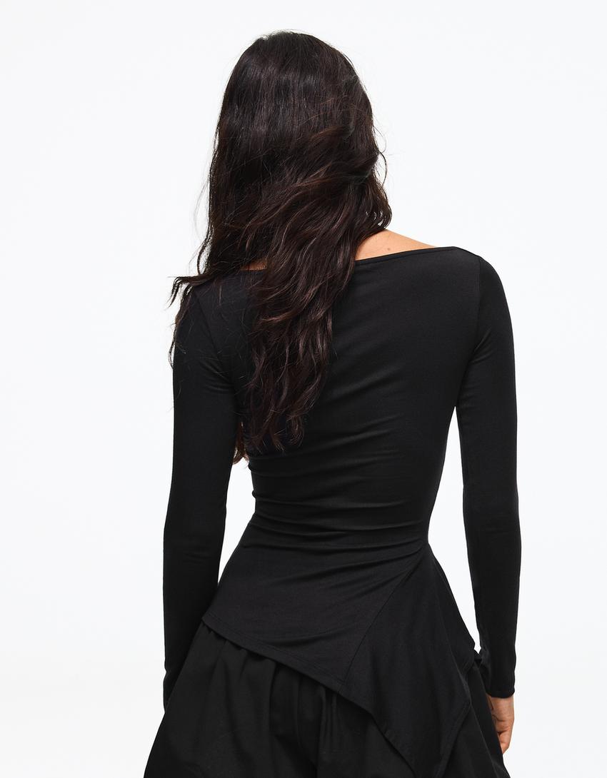 Asymmetrisches Langarmshirt mit Raffung-Schwarz