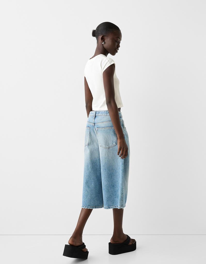 تيشرت بطبعة وأكمام قصيرة وأحجار الراين-أبيض-1