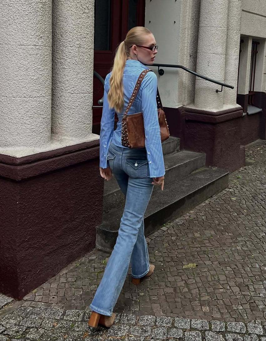 Boot-cut jeans with flaps-Light blue