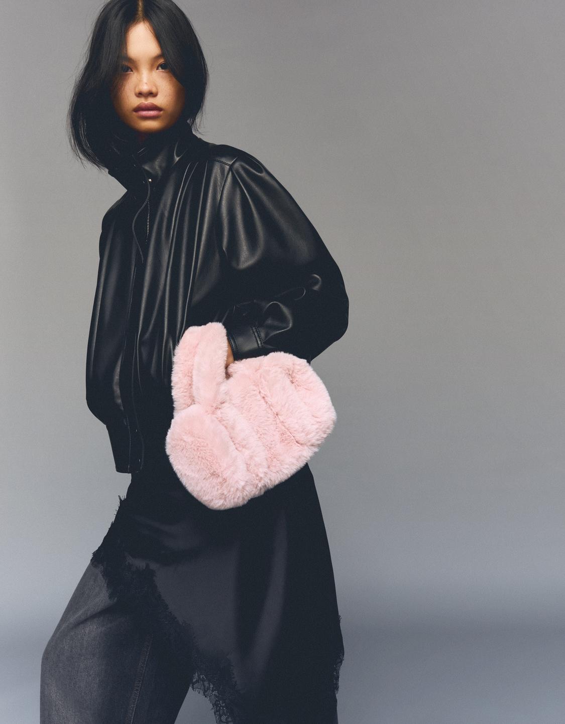 Bolso bowlling efecto pelo