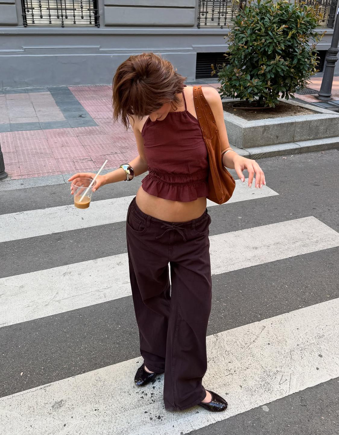 Lightweight wide-leg jeans