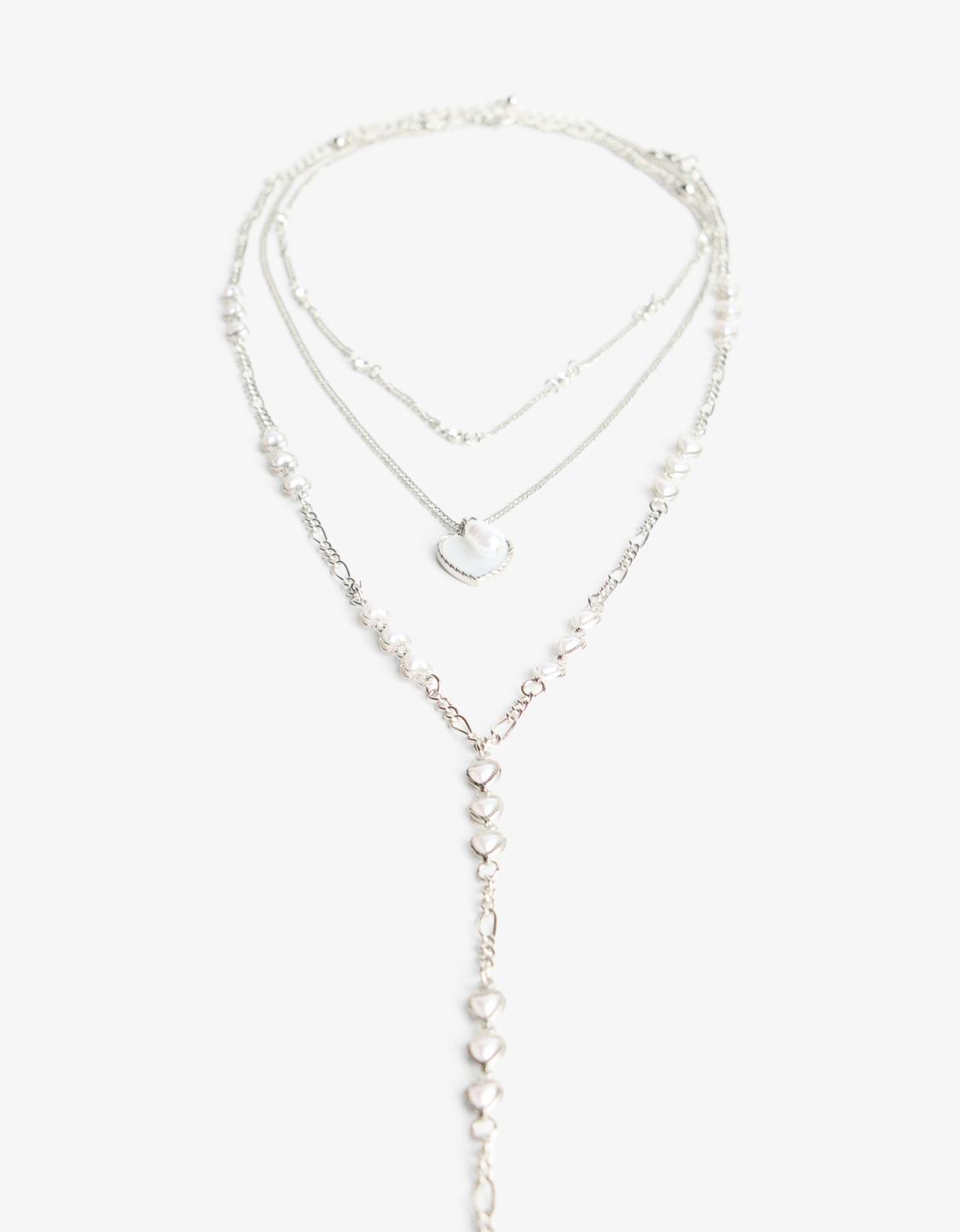 طقم من 3 قلادات قلب