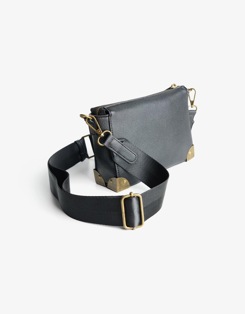 Pehmeä crossbody-laukku-Musta